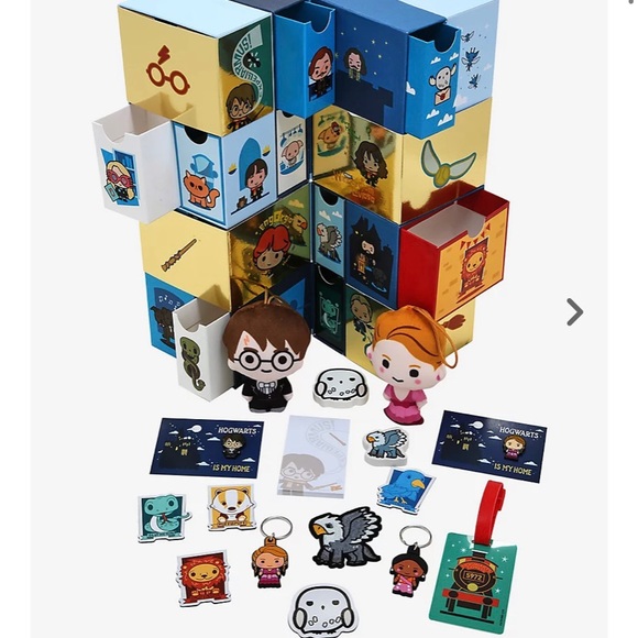 Harry Potter Magical Infinity Gift Box - Picture 5 of 9